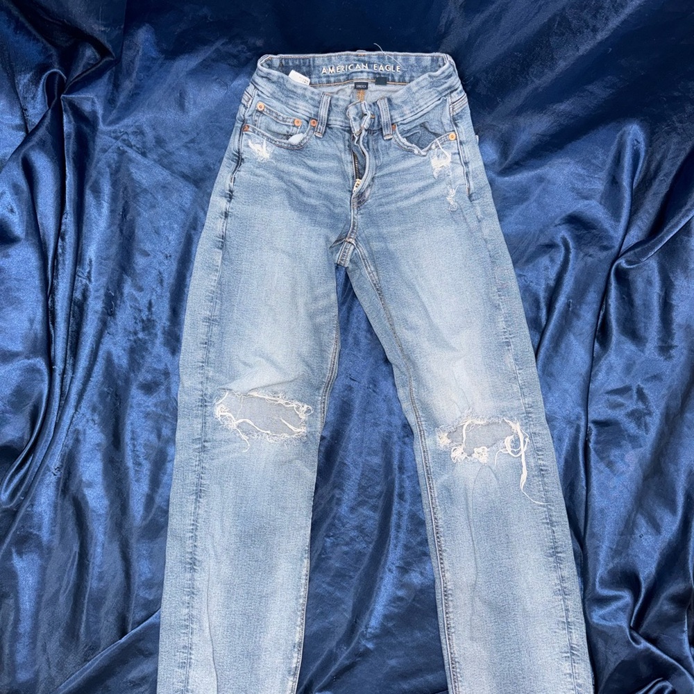 American Eagle Outfitters Women's Distressed Light Blue Jeans